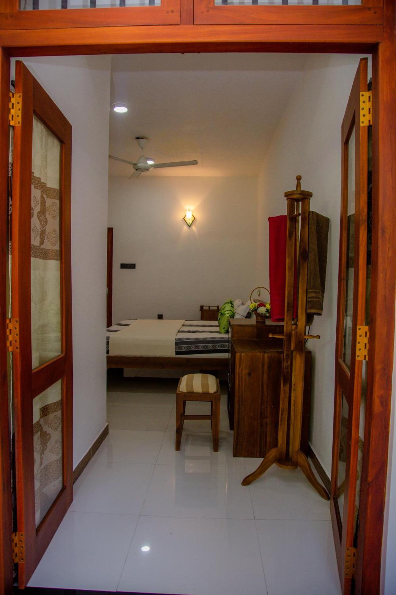 Hispaniola Inn Мириса Екстериор снимка