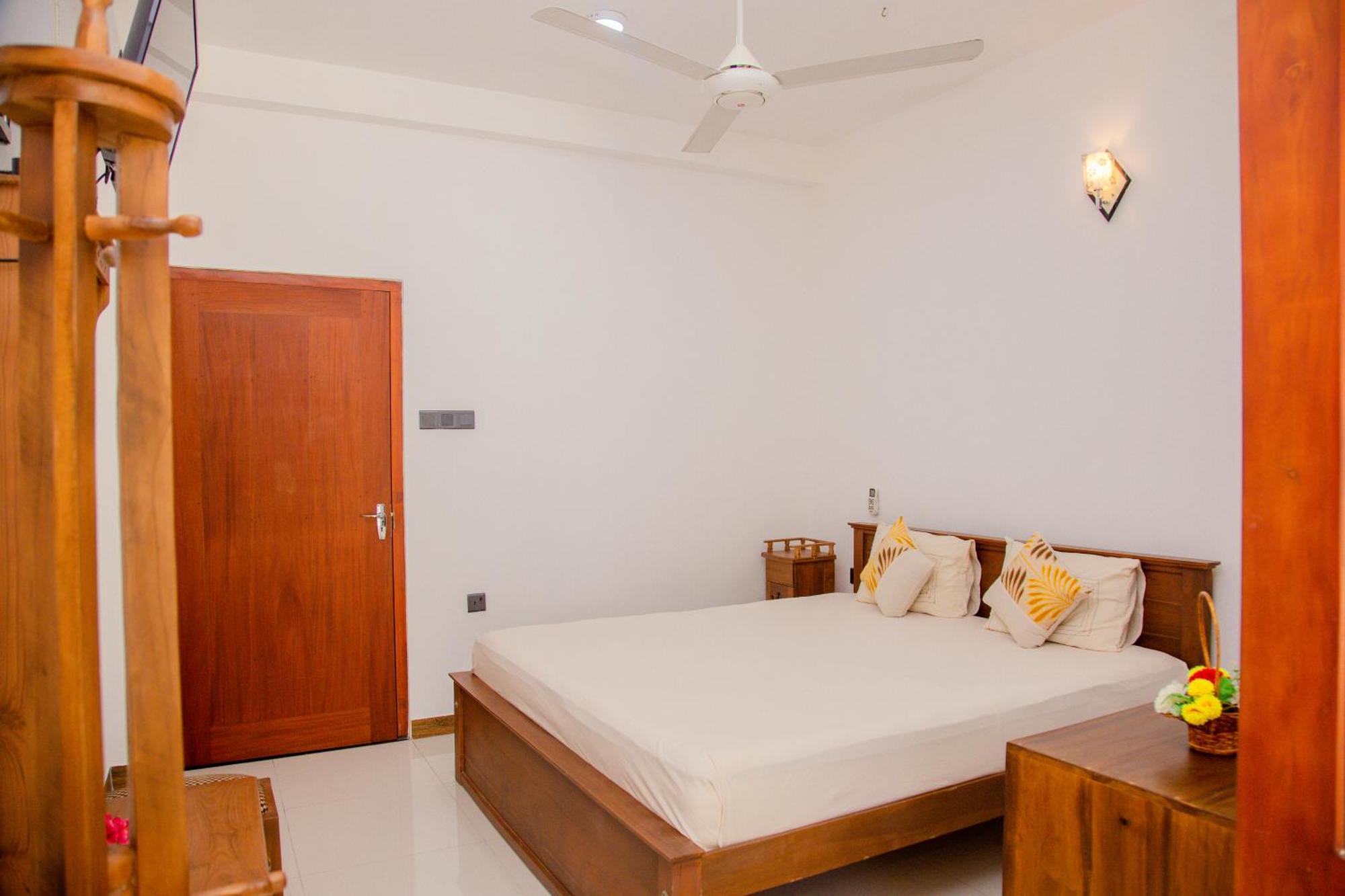 Hispaniola Inn Мириса Екстериор снимка