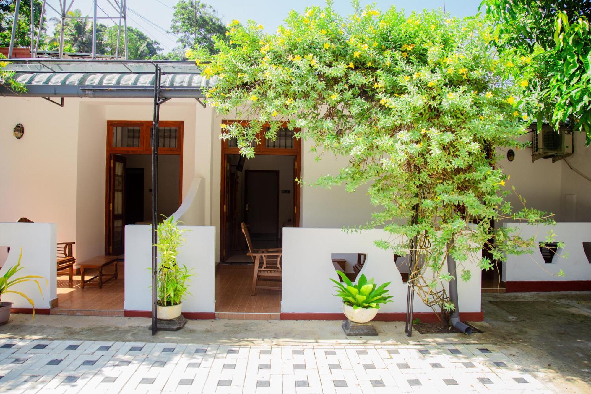 Hispaniola Inn Мириса Екстериор снимка