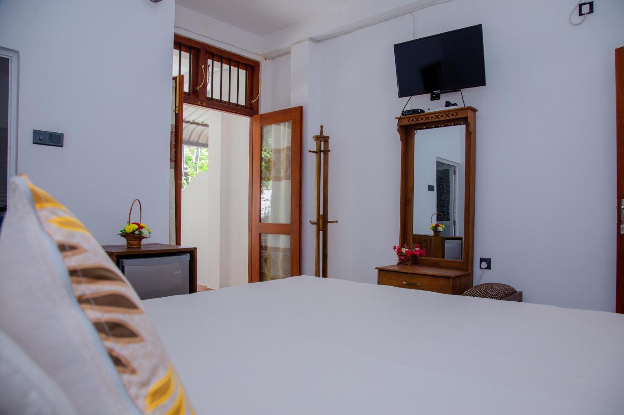Hispaniola Inn Мириса Екстериор снимка