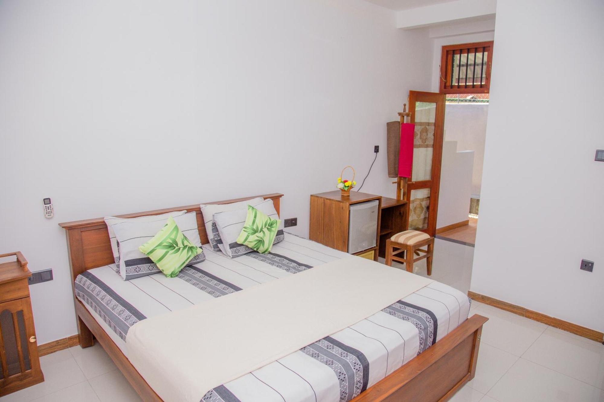Hispaniola Inn Мириса Екстериор снимка